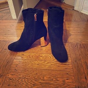 Dorthy Perkins - ROSE GOLD HEELED BOOTS